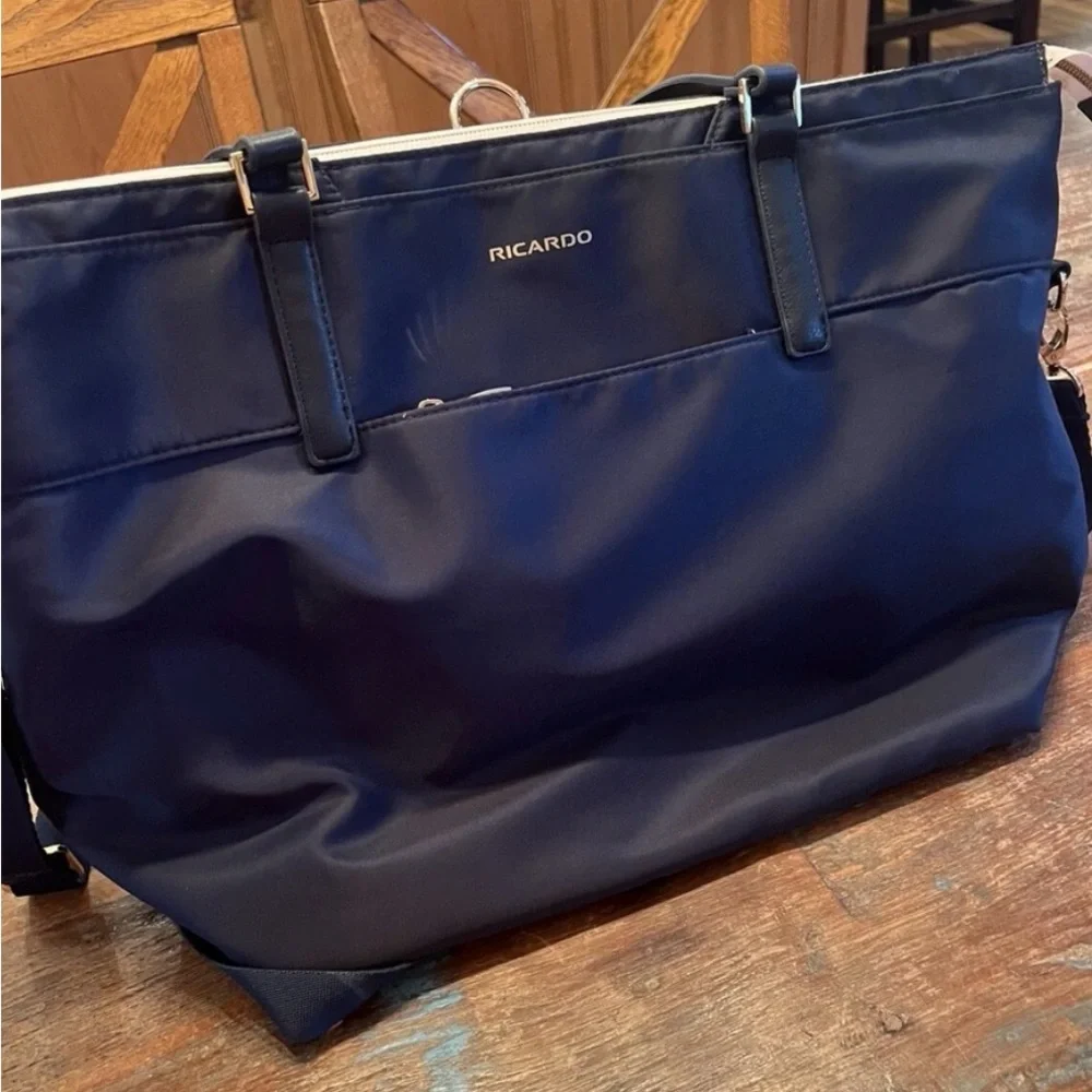Stylish Navy Blue travel Bag